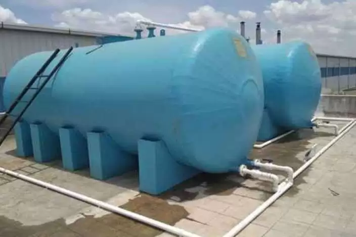 Industrial Water Tank Cleaning